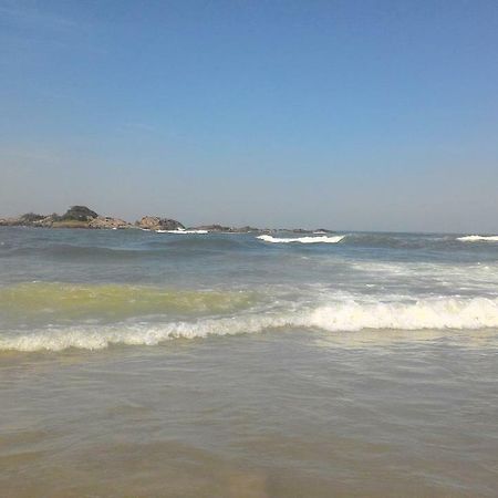 Residencial Flat Golden Beach.. Гуаружа Екстер'єр фото